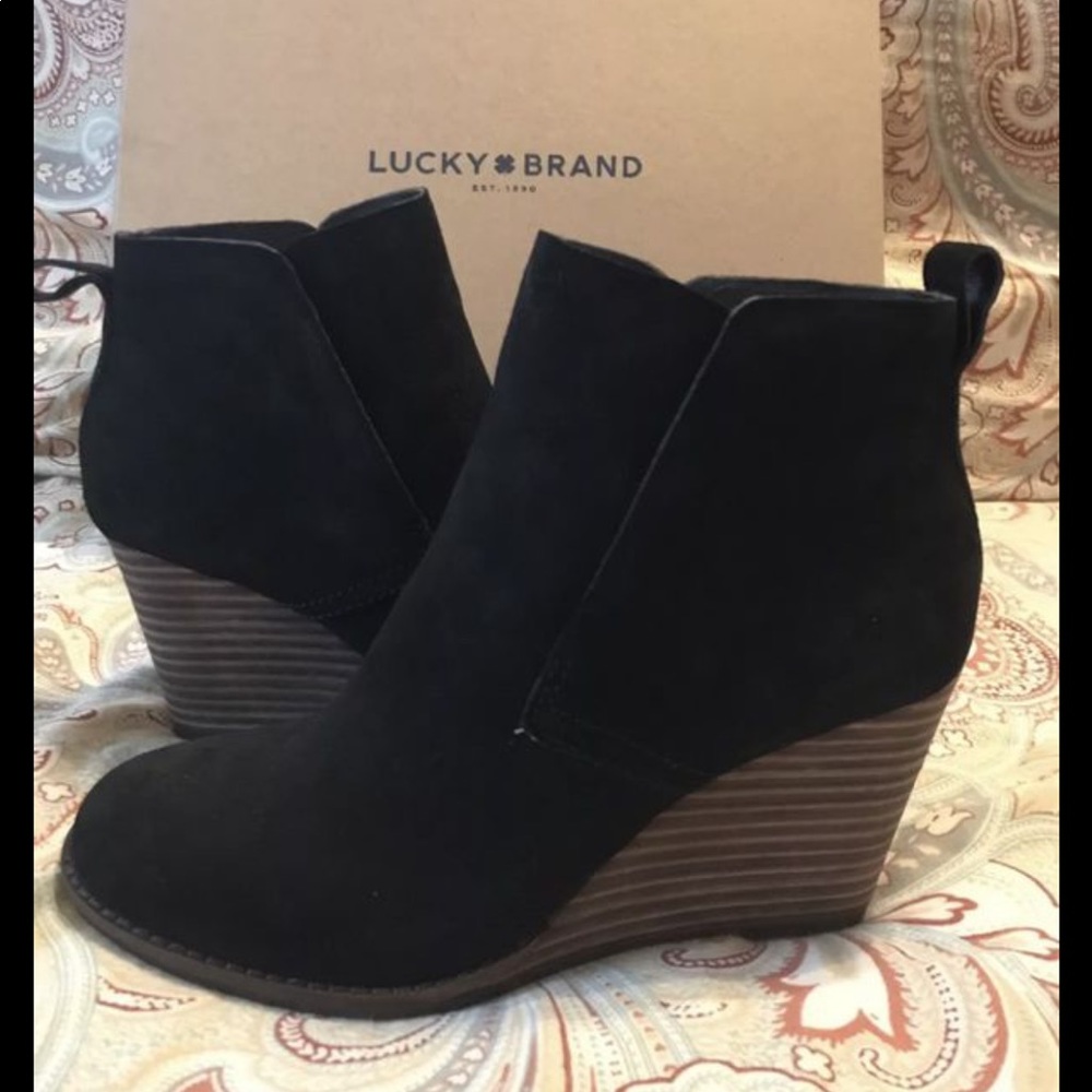 women’s lucky brand black suede booties size 5.5